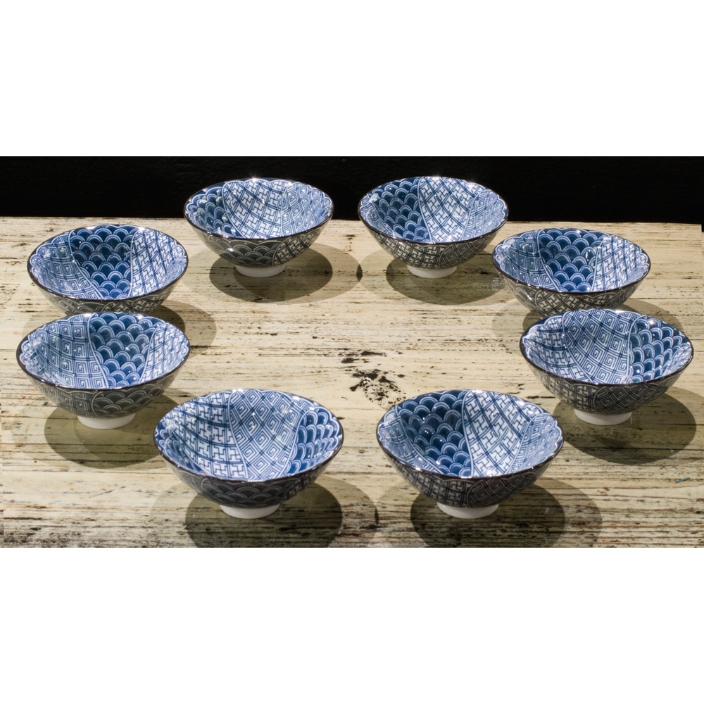 Blue and White Porcelain Patterned Tea Cup Set