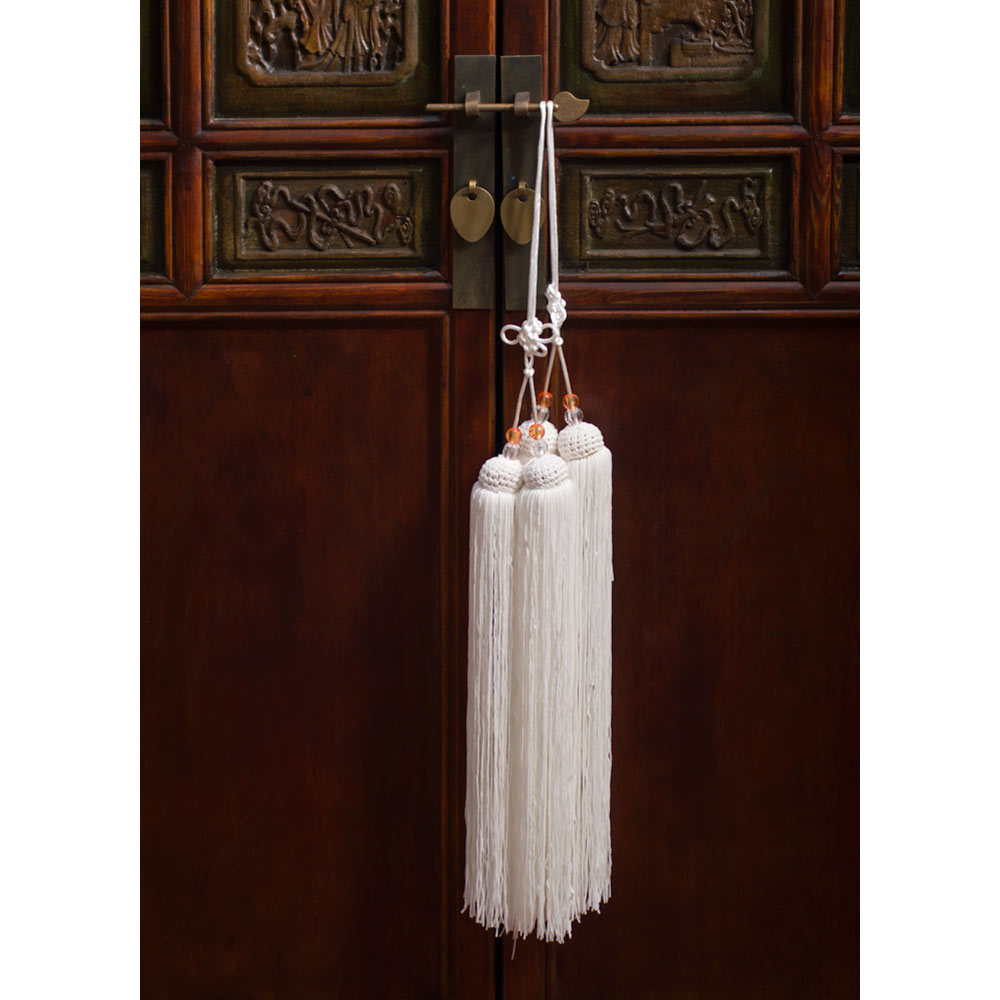 Lucky White Chinese Silk Tassel Set