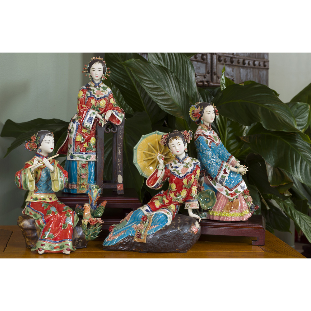 Chinese Porcelain Figurine, Shi Wan Lady Playing the Flute